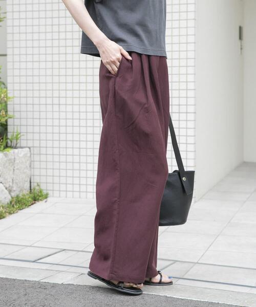 ITEMS URBANRESEARCH(アイテムズ アーバンリサーチ)の「タックギャザーパンツ(その他パンツ・レディース・ベージュ/ボルドー/ブラック・FREE/TALL)」の22枚目の写真