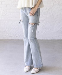 clear（クリア）の「【低身長対応／サイズ展開あり】サイドスリットリボン付きフレアデニムパンツ[カジュアル  ガーリー 着回し抜群 フェミニン]（デニムパンツ）」