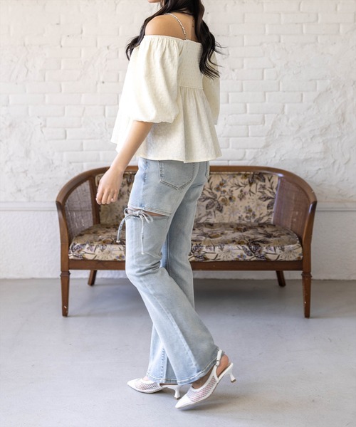 clear（クリア）の「【低身長対応／サイズ展開あり】サイドスリットリボン付きフレアデニムパンツ[カジュアル  ガーリー 着回し抜群 フェミニン]（デニムパンツ・レディース・ライトブルー/ブラック・S/PS/M）」の6枚目の写真