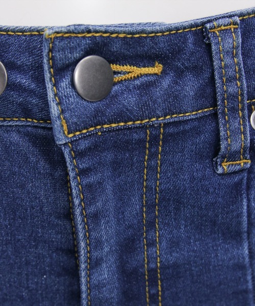 clear（クリア）の「【低身長対応／サイズ展開あり】サイドスリットリボン付きフレアデニムパンツ[カジュアル  ガーリー 着回し抜群 フェミニン]（デニムパンツ・レディース・ライトブルー/ブラック・S/PS/M）」の11枚目の写真