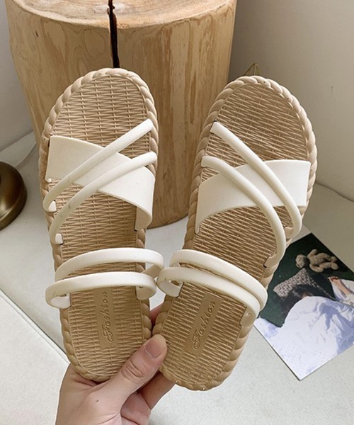 Miniministore(ミニミニストア)の「クロスベルトサンダル レディース 夏(サンダル・レディース・ブラック/アイボリー・L/S/M)」の8枚目の写真