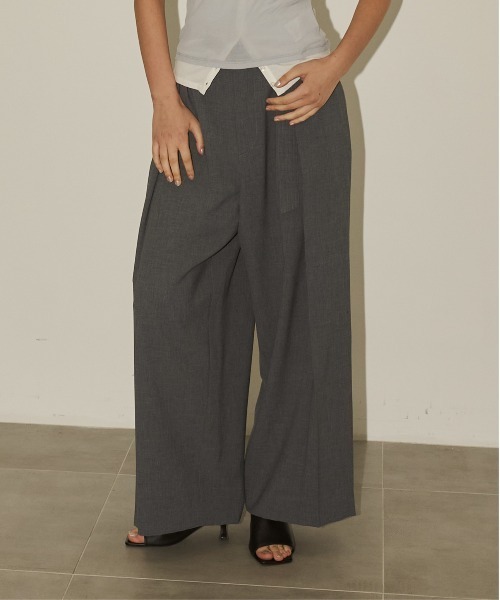 CITY TOKYO(シティトウキョウ)の「【CITY TOKYO/シティートウキョウ】Belt Tuck Pants/ベルトタックパンツ/ワイドパンツ(スラックス・レディース・ネイビー/グレー・1/2)」の2枚目の写真