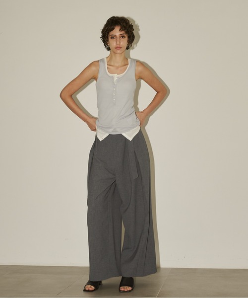 CITY TOKYO(シティトウキョウ)の「【CITY TOKYO/シティートウキョウ】Belt Tuck Pants/ベルトタックパンツ/ワイドパンツ(スラックス・レディース・ネイビー/グレー・1/2)」の5枚目の写真