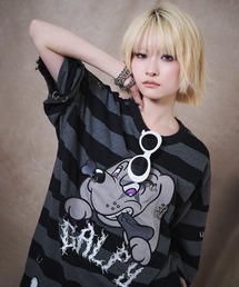 GALFY (ガルフィー) バチバチピアスTee - Ink Black A'GEM/9 × .kom 『GALFY/ガルフィー』バチバチピアスTee（Tシャツ
