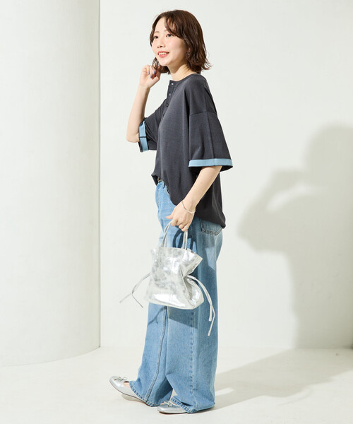 FREAK'S STORE（フリークスストア）の「限定展開 Relax Fit リラックスフィット クールタッチ 配色ヘンリーネック プルオーバー（その他トップス・メンズ・ブラック/チャコールグレー/ブラウン/ネイビー・LARGE/MEDIUM）」の22枚目の写真