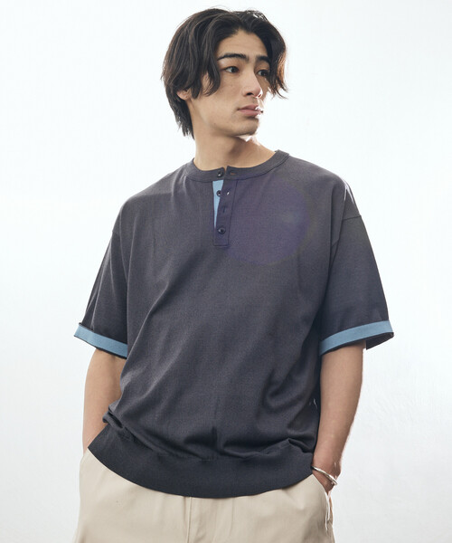 FREAK'S STORE（フリークスストア）の「限定展開 Relax Fit リラックスフィット クールタッチ 配色ヘンリーネック プルオーバー（その他トップス・メンズ・ブラック/チャコールグレー/ブラウン/ネイビー・LARGE/MEDIUM）」の17枚目の写真