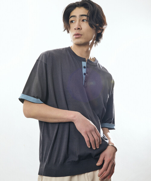 FREAK'S STORE（フリークスストア）の「限定展開 Relax Fit リラックスフィット クールタッチ 配色ヘンリーネック プルオーバー（その他トップス・メンズ・ブラック/チャコールグレー/ブラウン/ネイビー・LARGE/MEDIUM）」の18枚目の写真