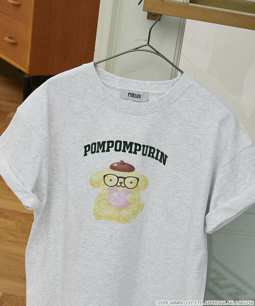 PUBLUX(パブリュクス)の「PUBLUX/パブリュクス ”SANRIO CHARACTERS/サンリオキャラクターズ” 眼鏡 カレッジ風 プリントTシャツ 限定展開(Tシャツ/カットソー・レディース・ブラック/ピンク/ライトグレー/ネイビー/オフホワイト/チャコールグレー・フリ-)」の1枚目の写真