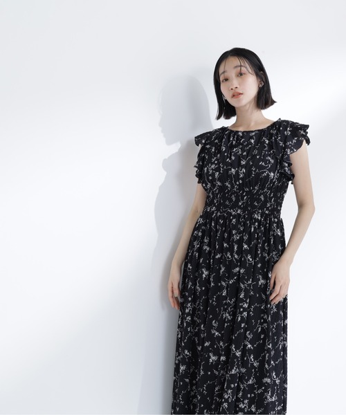 NATURAL BEAUTY BASIC(ナチュラルビューティーベーシック)の「フラワープリントフリルワンピース(ワンピース・レディース・ホワイト系その他/ブラック系その他2/ブルー系その他2・MEDIUM/P/S)」の20枚目の写真