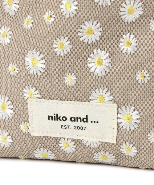 niko and...(ニコアンド)の「マルチ巾着ショルダーバッグ(ショルダーバッグ・レディース・ベージュ/ブルー/オフホワイト/グリーン・0)」の20枚目の写真