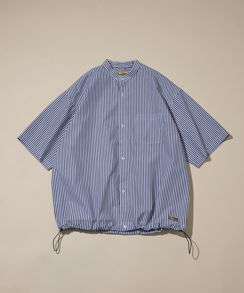 FREAK'S STORE(フリークスストア)の「タイプライター スピンドル バンドカラー ショートスリーブシャツ/裾ドローコード(シャツ/ブラウス・メンズ・ネイビー/イエロー/ブルー・SMALL/MEDIUM/LARGE)」の20枚目の写真