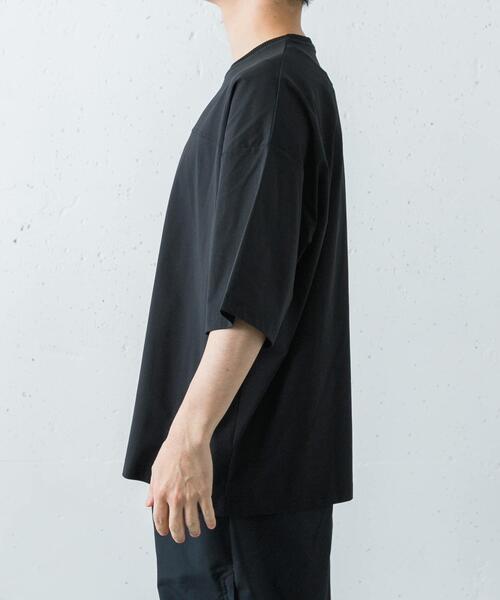 URBAN RESEARCH（アーバンリサーチ）の「Wide Dad　BREEZY TECH SHORT-SLEEVE T-SHIRTS（Tシャツ/カットソー・メンズ・ネイビー/ブラック・2/1）」の15枚目の写真