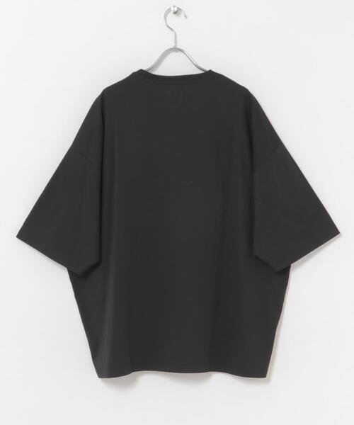 URBAN RESEARCH（アーバンリサーチ）の「Wide Dad　BREEZY TECH SHORT-SLEEVE T-SHIRTS（Tシャツ/カットソー・メンズ・ネイビー/ブラック・2/1）」の18枚目の写真