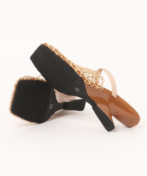 LAULEN(ローレン)の「mesh square toe heel mule /メッシュスクエアトゥヒールミュール(サンダル・レディース・ブラック/ベージュ・23cm/24cm/25cm)」の4枚目の写真