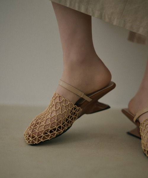 LAULEN(ローレン)の「mesh square toe heel mule /メッシュスクエアトゥヒールミュール(サンダル・レディース・ブラック/ベージュ・23cm/24cm/25cm)」の9枚目の写真