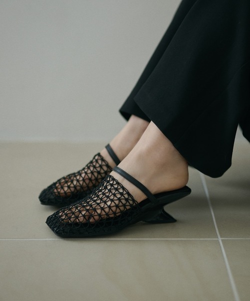 LAULEN(ローレン)の「mesh square toe heel mule /メッシュスクエアトゥヒールミュール(サンダル・レディース・ブラック/ベージュ・23cm/24cm/25cm)」の18枚目の写真