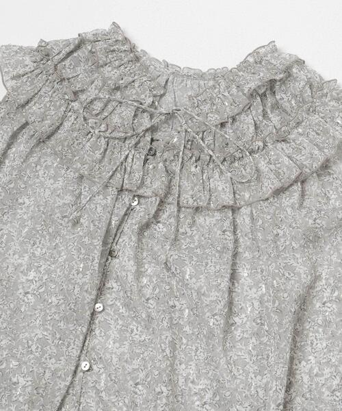 URBAN RESEARCH ROSSO WOMEN(アーバンリサーチ ロッソ)の「フラワープリントフリルブラウス(シャツ/ブラウス・レディース・イエロー/ネイビー/グレー・FREE)」の11枚目の写真