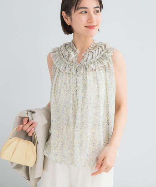 URBAN RESEARCH ROSSO WOMEN(アーバンリサーチ ロッソ)の「フラワープリントフリルブラウス(シャツ/ブラウス・レディース・イエロー/ネイビー/グレー・FREE)」の4枚目の写真