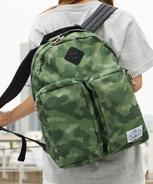 POLeR（ポーラー）の「POLeR/ポーラー DAYPACK2.0 大容量 カジュアル 2026年春夏（バックパック/リュック・メンズ・カモフラージュ/ブラック・ONE SIZE）」の2枚目の写真