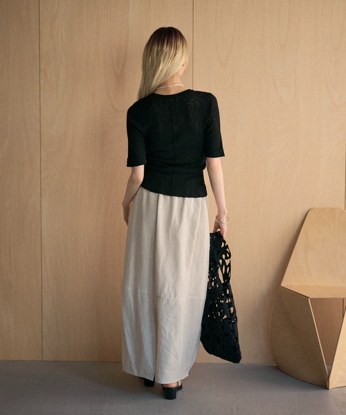 LAULEN（ローレン）の「roll up sleeves semi sheer rib tops /ロールアップスリーブセミシアーリブニット（Tシャツ/カットソー・レディース・モカ/チャコールグレー/アイボリー/グレイッシュベージュ/ブラック・FREE）」の12枚目の写真