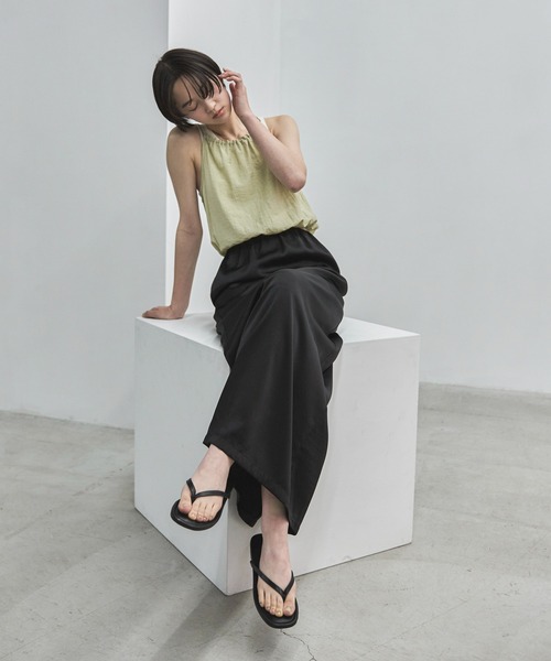 feepur(フェピュール)の「【6サイズ展開】フェイクレザースクエアトングサンダル(サンダル・レディース・ブラック・22.5/24.5/23.5/25/26/25.5)」の6枚目の写真