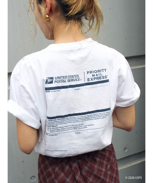 Ungrid(アングリッド)の「USPS別注バック ロゴTee(Tシャツ/カットソー・レディース・ライトグレー/オフホワイト・FREE)」の12枚目の写真