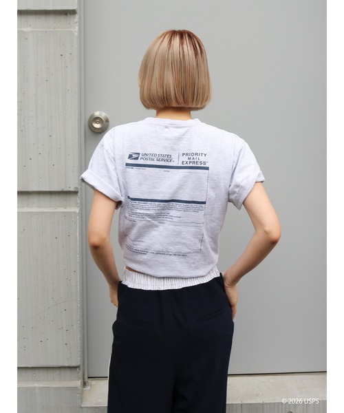 Ungrid(アングリッド)の「USPS別注バック ロゴTee(Tシャツ/カットソー・レディース・ライトグレー/オフホワイト・FREE)」の3枚目の写真