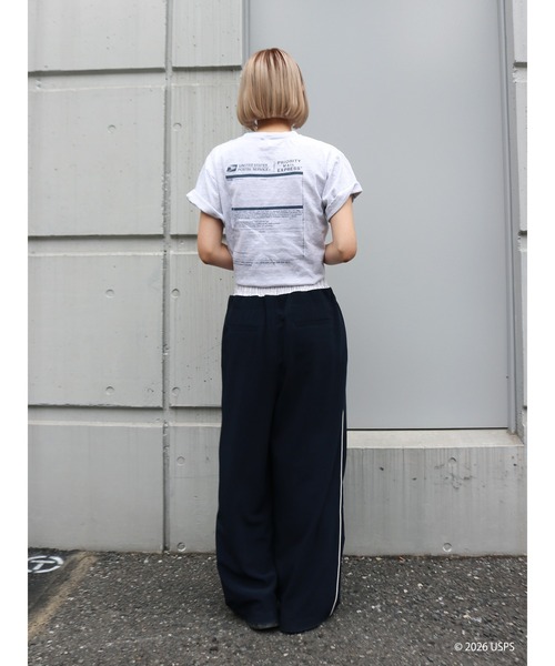 Ungrid(アングリッド)の「USPS別注バック ロゴTee(Tシャツ/カットソー・レディース・ライトグレー/オフホワイト・FREE)」の8枚目の写真