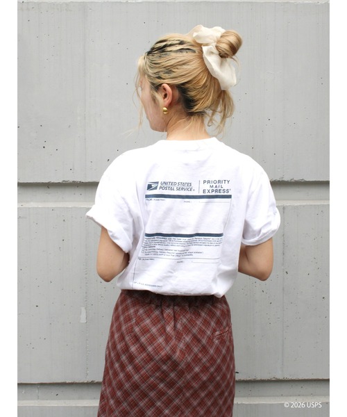 Ungrid(アングリッド)の「USPS別注バック ロゴTee(Tシャツ/カットソー・レディース・ライトグレー/オフホワイト・FREE)」の11枚目の写真