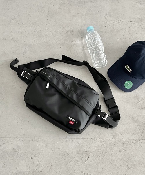 FIRE FIRST（ファイヤーファースト）の「[FIRE FIRST]ファイヤーファースト/2WAYボディバッグ＆ショルダーバッグ/コーティングポリ（ボディバッグ/ウエストポーチ・メンズ・レッド/ブラック/ブルー・FREE）」の11枚目の写真