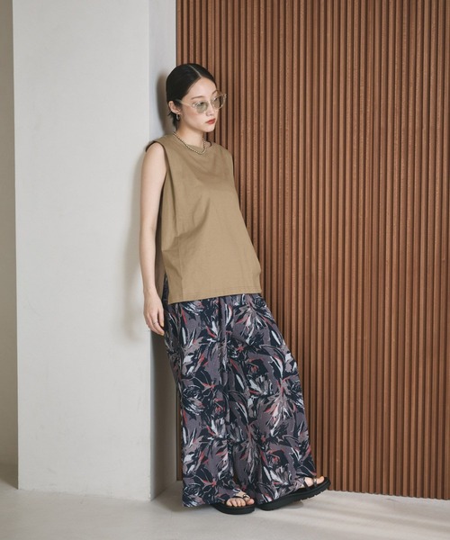 LEPSIM(レプシィム)の「ボックスタックノースリーブ 242849(Tシャツ/カットソー・レディース・ダークベージュ/レッド系その他/ブラック/オフホワイト/ライトパープル・FREE)」の16枚目の写真
