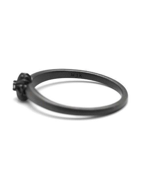 wjk(ダヴルジェイケイ)の「IVXLCDM×wjk noir gothic ring(リング・メンズ・ブラック・15 /17)」の10枚目の写真