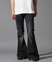 LAND MUSEUM（ランドミュージアム）の「LAND MUSEUM／Ｖブリーチフレアデニム（デニムパンツ）」