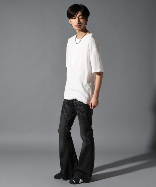 LAND MUSEUM（ランドミュージアム）の「LAND MUSEUM／Ｖブリーチフレアデニム（デニムパンツ・メンズ・ブラック・LARGE/MEDIUM）」の3枚目の写真