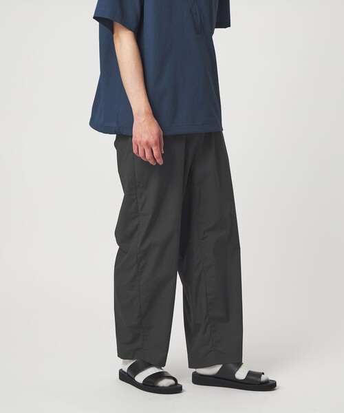 green label relaxing（グリーンレーベルリラクシング）の「ナイロン ツイル バレル ユーティリティ パンツ W4 -ストレッチ・接触冷感-（その他パンツ・メンズ・ダークグレー/ダークブラウン/ブラック・S/M/L/XL）」の10枚目の写真