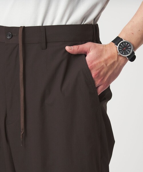 green label relaxing（グリーンレーベルリラクシング）の「ナイロン ツイル バレル ユーティリティ パンツ W4 -ストレッチ・接触冷感-（その他パンツ・メンズ・ダークグレー/ダークブラウン/ブラック・S/M/L/XL）」の17枚目の写真
