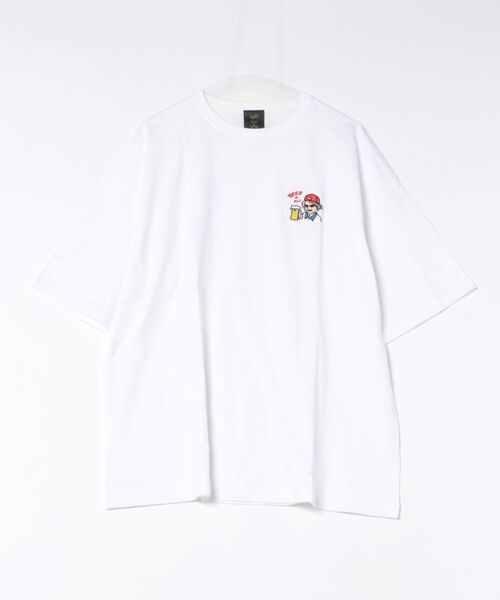 Leyline(レイライン)の「【Leyline】Beer break tee / ビール好きグランマ 刺繍 ビッグシルエットT(Tシャツ/カットソー・メンズ・ブラック/ホワイト・XL/L/M)」の1枚目の写真
