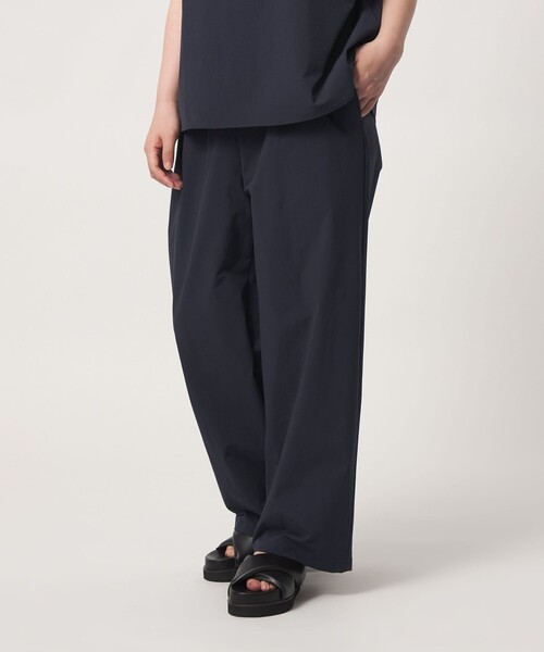 A DAY IN THE LIFE UNITED ARROWS(アデイインザライフユナイテッドアローズ)の「ノースリーブブラウス+パンツ ‐はっ水・UVカット・セットアイテム‐ <A DAY IN THE LIFE>(ワンピース・レディース・ネイビー/ベージュ/ブラック・FREE)」の10枚目の写真