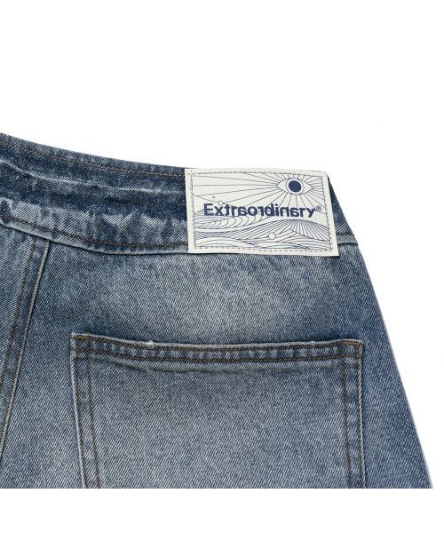 EXTRAORDINARY（エクストラオーディナリー）の「WOMEN SHIWA WASHING DENIM PANTS  L/BLUE（デニムパンツ・レディース・その他・SMALL/X-SMALL）」の2枚目の写真