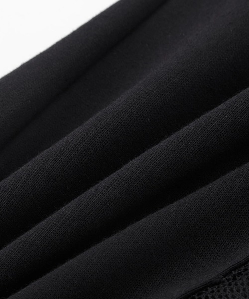 andwang(アンドワン)の「Lace up tops(Tシャツ/カットソー・レディース・ブラック/ホワイト・MEDIUM/SMALL)」の6枚目の写真