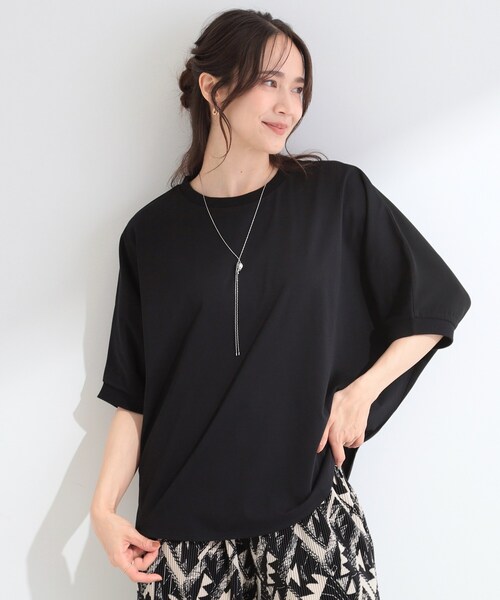 SHOO・LA・RUE（シューラルー）の「【体型カバー/洗濯機可】二の腕隠れる 前後切替ドルマンTシャツ（Tシャツ/カットソー・レディース・ブラック/ホワイト系3/ダークブラウン系2/イエロー系その他・04/03/02/01）」の5枚目の写真