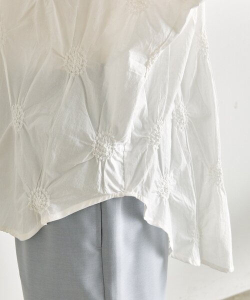ear PAPILLONNER(イアパピヨネ)の「デザインギャザーブラウス【SUM1 STYLE】(シャツ/ブラウス・レディース・ホワイト/ブラック・FREE)」の18枚目の写真