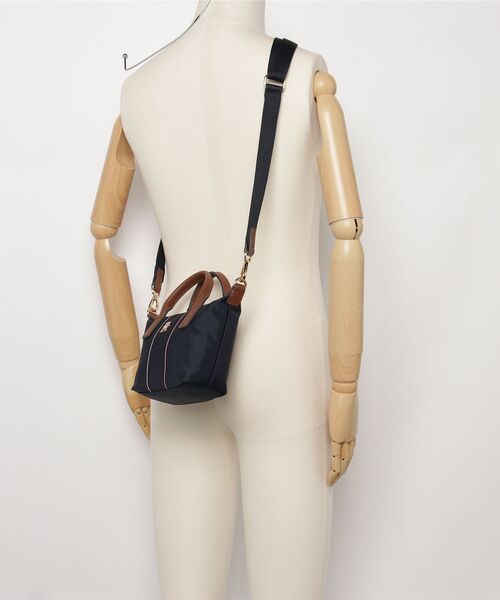 TOMMY HILFIGER(トミーヒルフィガー)の「POPETTE MICRO TOTE CORP(トートバッグ・レディース・レッド・FREE)」の5枚目の写真