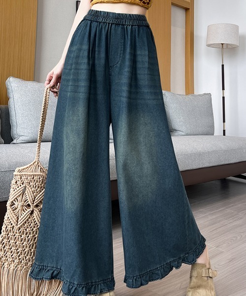 LUCPY(ラクピー)の「フリルヘムデニムワイドパンツ(デニムパンツ・レディース・ネイビー/ブルー・X-LARGE/LARGE/MEDIUM/SMALL)」の2枚目の写真