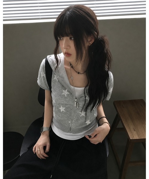 inst.ALL(インストール)の「スタープリント半袖コンパクトフーディー(パーカー・レディース・グレー・M)」の4枚目の写真