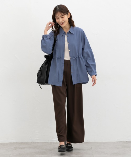 Honeys(ハニーズ)の「ウエストドロストシャツ(シャツ/ブラウス・レディース・ダークブラウン系1/ブルー/スミクロ/アイボリー・LL/M/L)」の18枚目の写真