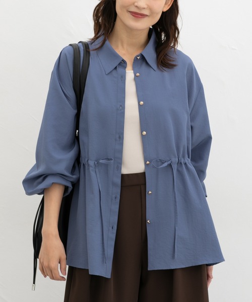 Honeys(ハニーズ)の「ウエストドロストシャツ(シャツ/ブラウス・レディース・ダークブラウン系1/ブルー/スミクロ/アイボリー・LL/M/L)」の20枚目の写真