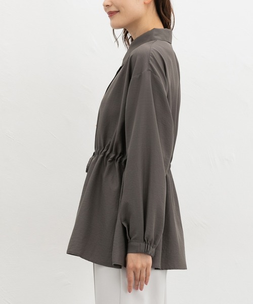 Honeys(ハニーズ)の「ウエストドロストシャツ(シャツ/ブラウス・レディース・ダークブラウン系1/ブルー/スミクロ/アイボリー・LL/M/L)」の5枚目の写真