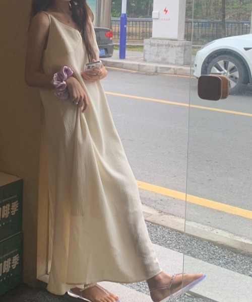 YUGA(ユーガ)の「YUGA_YGMC Korean-style Camisole dress(ワンピース・レディース・オフホワイト/カーキ/ブラック・FREE)」の22枚目の写真