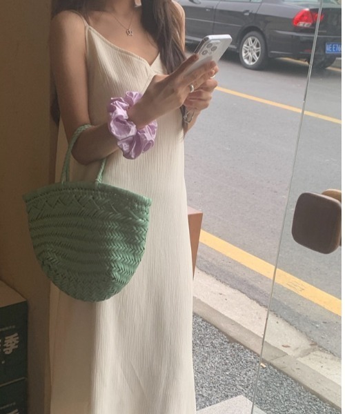YUGA(ユーガ)の「YUGA_YGMC Korean-style Camisole dress(ワンピース・レディース・オフホワイト/カーキ/ブラック・FREE)」の17枚目の写真
